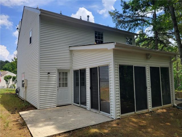 1060 Hillsborough Chase NW, Kennesaw, GA 30144
