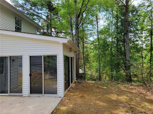 1060 Hillsborough Chase NW, Kennesaw, GA 30144