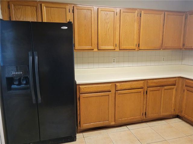 1060 Hillsborough Chase NW, Kennesaw, GA 30144