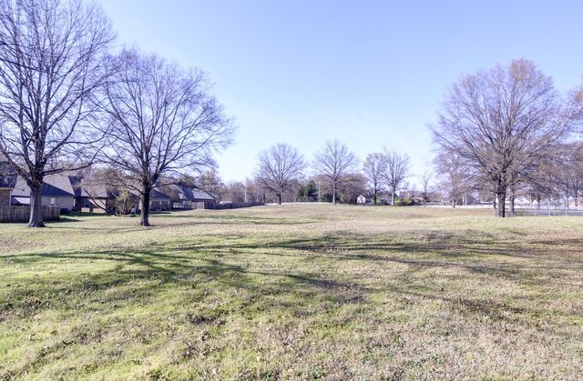 7656 GLEN LAUREL WAY, Unincorporated, TN 38125