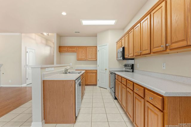 9331 Vinca Pass, San Antonio, TX 78251