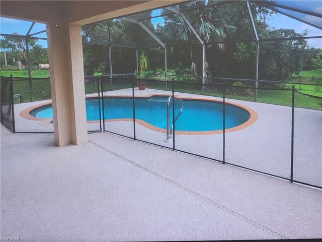 237 Rue Labonne RD, Fort Myers, FL 33913