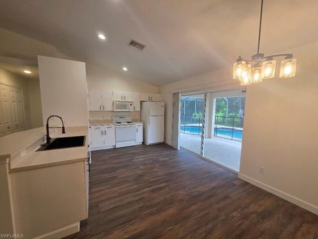 237 Rue Labonne RD, Fort Myers, FL 33913