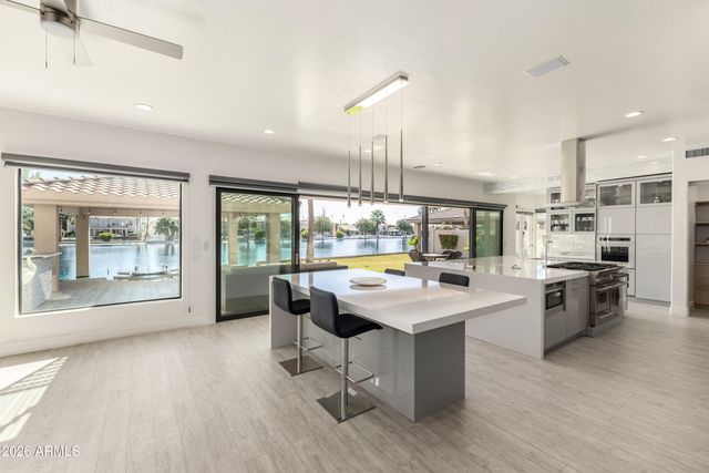 1455 W HEATHER Avenue, Gilbert, AZ 85233