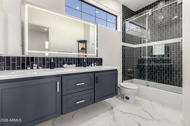 1455 W HEATHER Avenue, Gilbert, AZ 85233