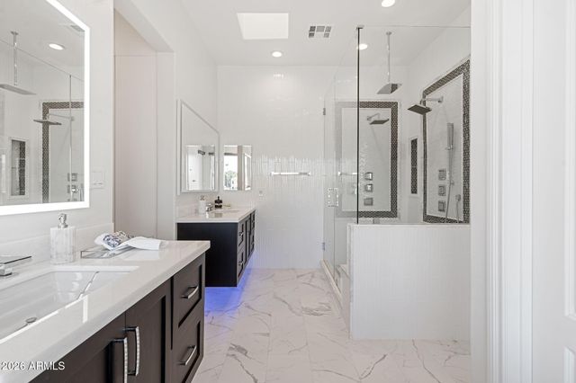 1455 W HEATHER Avenue, Gilbert, AZ 85233