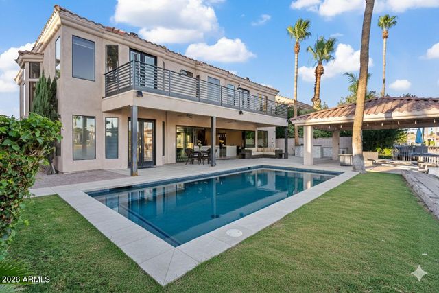 1455 W HEATHER Avenue, Gilbert, AZ 85233