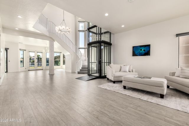 1455 W HEATHER Avenue, Gilbert, AZ 85233