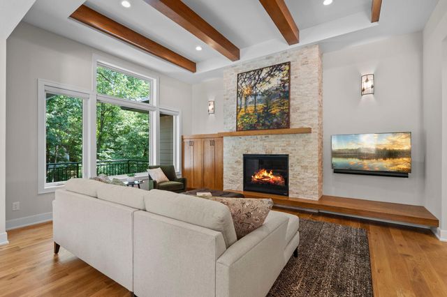 7061 Highland Court, Eden Prairie, MN 55346