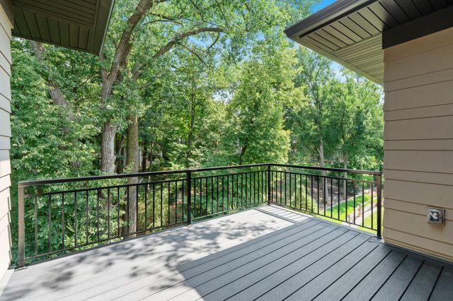 7061 Highland Court, Eden Prairie, MN 55346