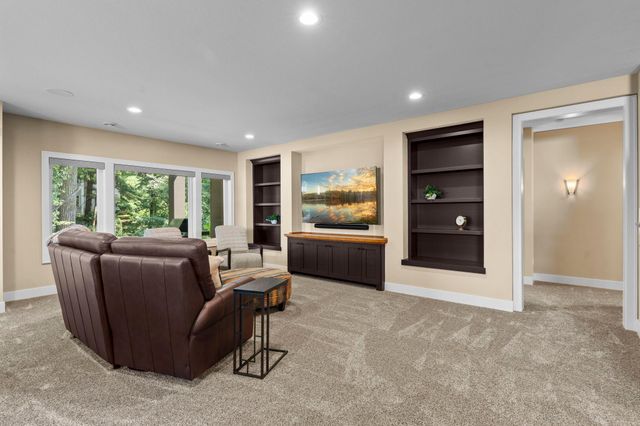 7061 Highland Court, Eden Prairie, MN 55346
