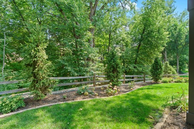 7061 Highland Court, Eden Prairie, MN 55346