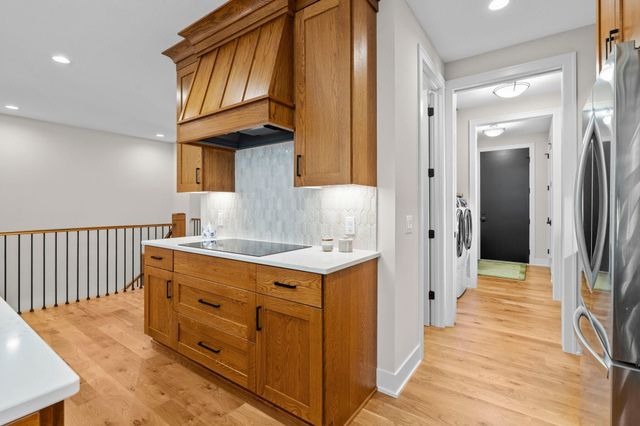 7061 Highland Court, Eden Prairie, MN 55346
