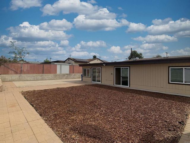 9336 Carlton Hills Blvd, Santee, CA 92071