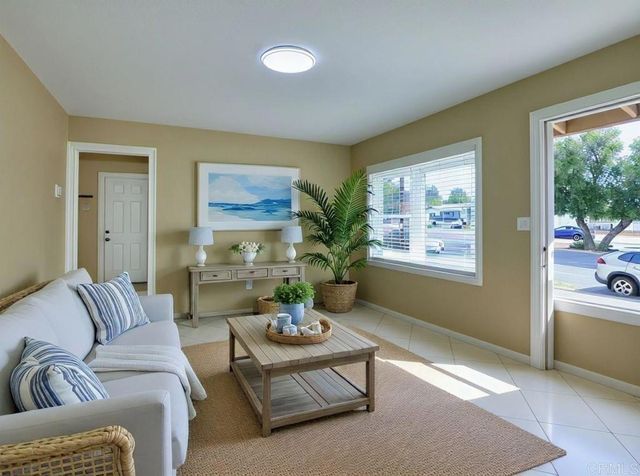 9336 Carlton Hills Blvd, Santee, CA 92071