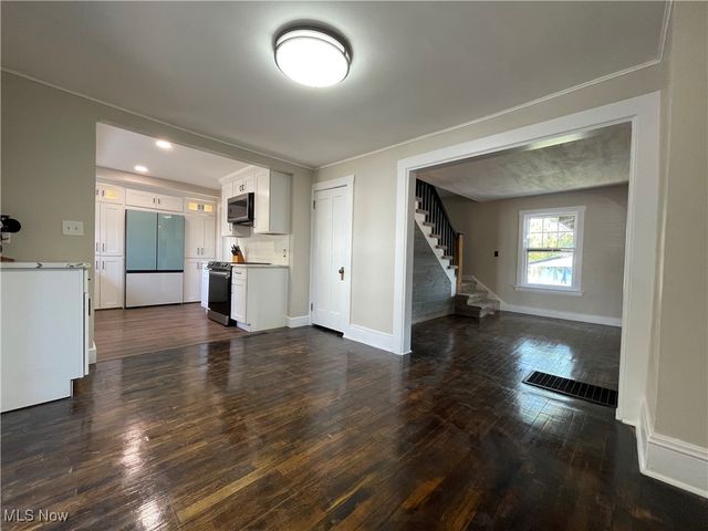 2619 E Aurora Road, Twinsburg, OH 44087