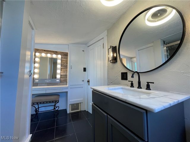 2619 E Aurora Road, Twinsburg, OH 44087