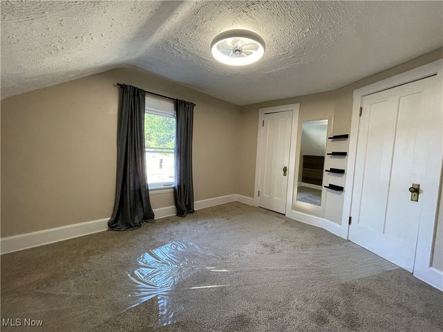 2619 E Aurora Road, Twinsburg, OH 44087