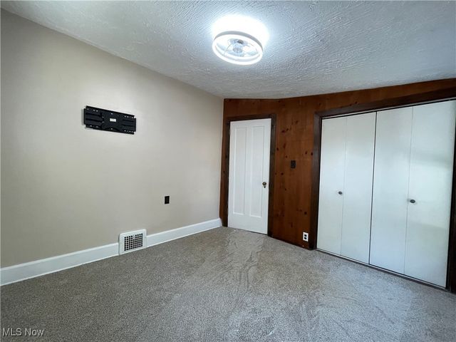 2619 E Aurora Road, Twinsburg, OH 44087