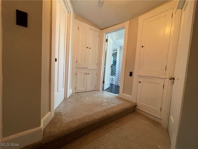 2619 E Aurora Road, Twinsburg, OH 44087