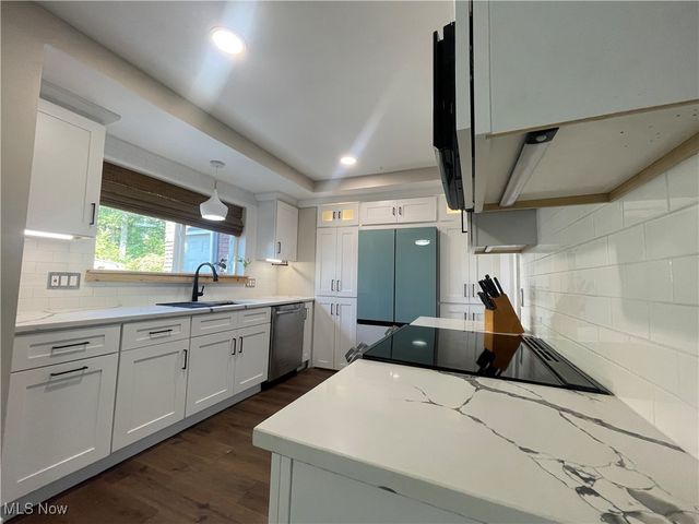 2619 E Aurora Road, Twinsburg, OH 44087