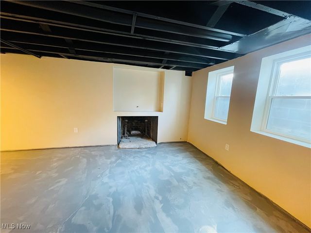 2619 E Aurora Road, Twinsburg, OH 44087