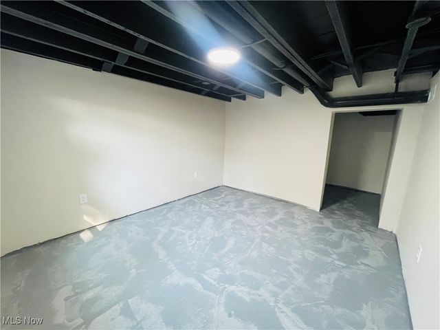 2619 E Aurora Road, Twinsburg, OH 44087