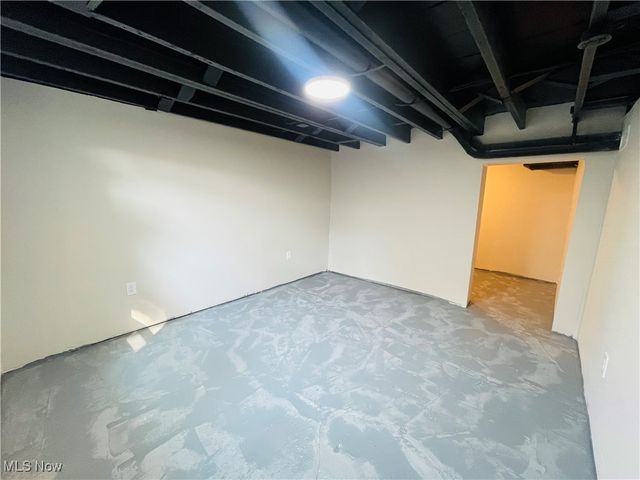 2619 E Aurora Road, Twinsburg, OH 44087