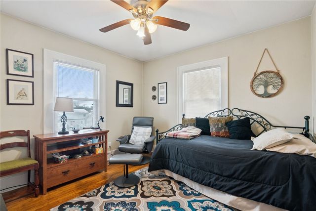 1055 17th Street, Marion, IA 52302