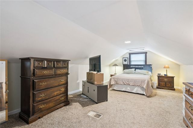 1055 17th Street, Marion, IA 52302