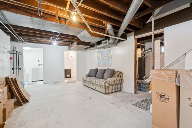 1055 17th Street, Marion, IA 52302