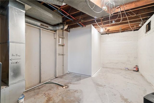 1055 17th Street, Marion, IA 52302