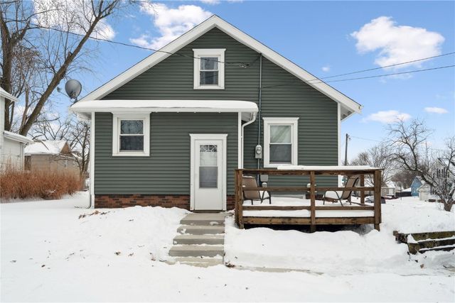 1055 17th Street, Marion, IA 52302