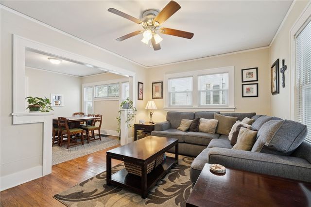 1055 17th Street, Marion, IA 52302