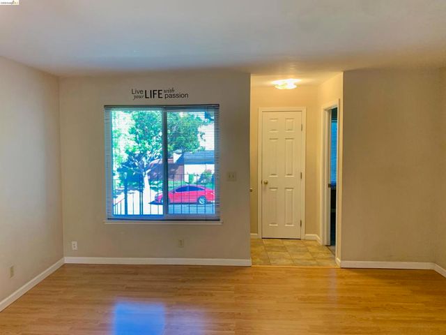 1520 Schenone Ct 2, Concord, CA 94521