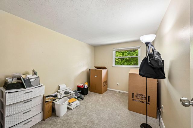 3206 Penfield Road, Columbus, OH 43227