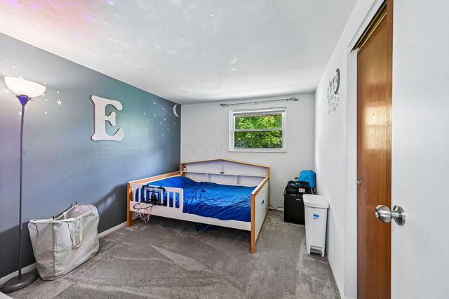 3206 Penfield Road, Columbus, OH 43227