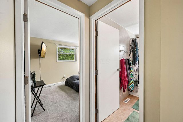 3206 Penfield Road, Columbus, OH 43227