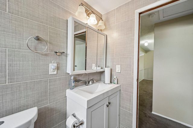 3206 Penfield Road, Columbus, OH 43227