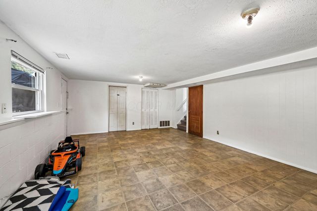 3206 Penfield Road, Columbus, OH 43227