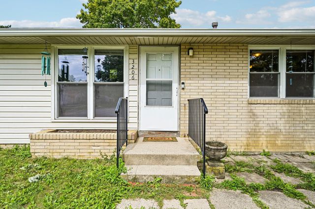 3206 Penfield Road, Columbus, OH 43227