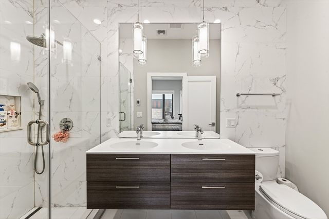 39 A St 22, Boston, MA 02127