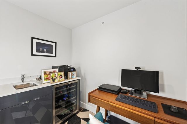 39 A St 22, Boston, MA 02127
