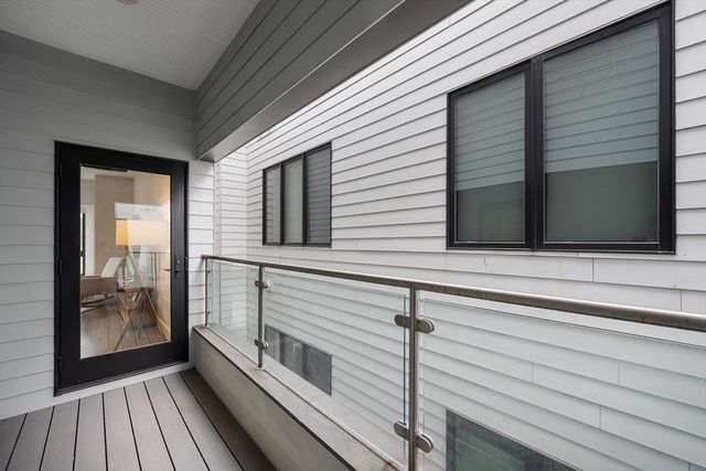 39 A St 22, Boston, MA 02127