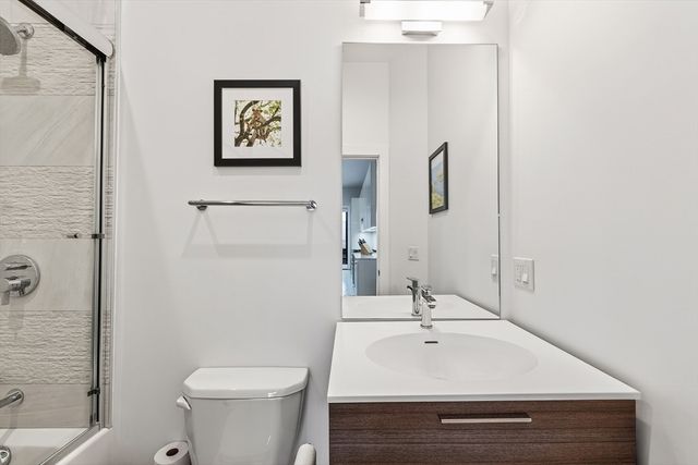 39 A St 22, Boston, MA 02127