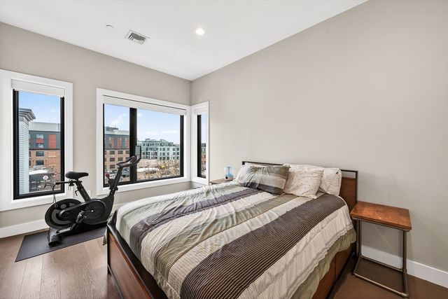 39 A St 22, Boston, MA 02127