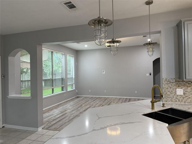 1134 Evandale Lane, Sugar Land, TX 77479