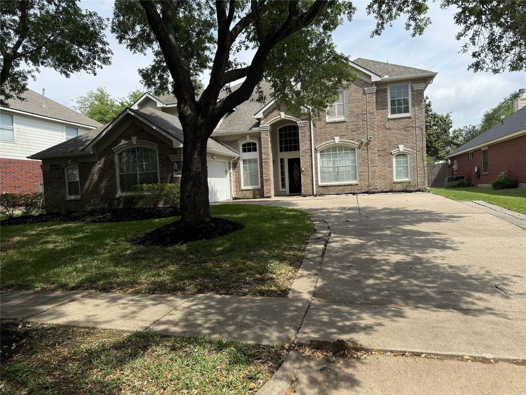 1134 Evandale Lane, Sugar Land, TX 77479
