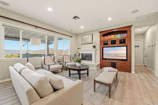 2888 Eastview, Escondido, CA 92025