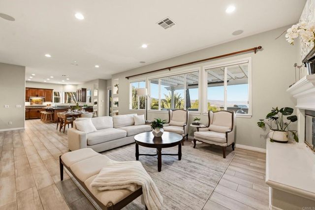 2888 Eastview, Escondido, CA 92025